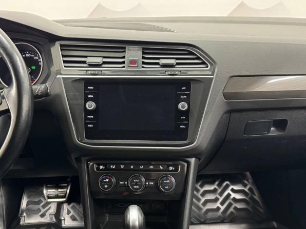 Volkswagen Tiguan II с пробегом 2018 года, цена 1 990 000 рублей, 176028 км, внедорожник, Автокод Объявления