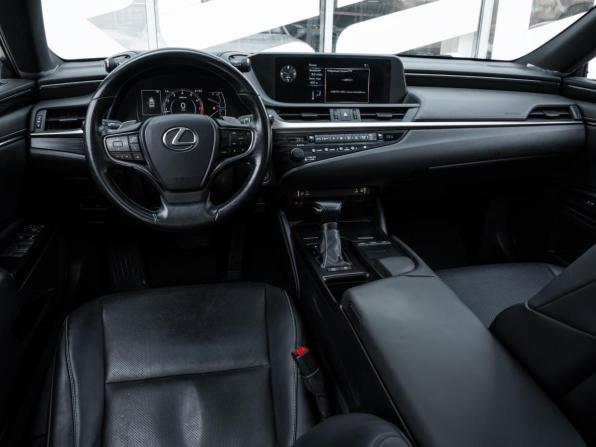 Lexus ES VII с пробегом 2018 года, цена 4 070 000 рублей, 85546 км, седан, Автокод Объявления