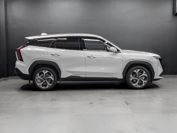 Geely Atlas II с пробегом 2025 года, цена 3 330 000 рублей, 2623 км, внедорожник, Автокод Объявления