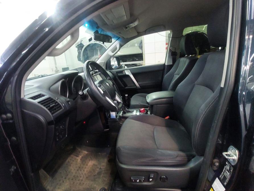 Toyota Land Cruiser Prado 150 Series Рестайлинг 1 Москва  - изображение 38