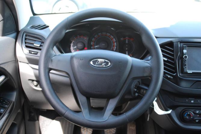 Lada (ВАЗ) Vesta I с пробегом 2018 года, цена 895 000 рублей, 68420 км, седан, Автокод Объявления