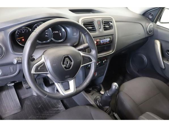 Renault Logan II Рестайлинг с пробегом 2018 года, цена 775 000 рублей, 127007 км, седан, Автокод Объявления