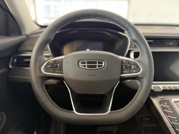 Geely Atlas Pro с пробегом 2022 года, цена 2 060 000 рублей, 35478 км, внедорожник, Автокод Объявления