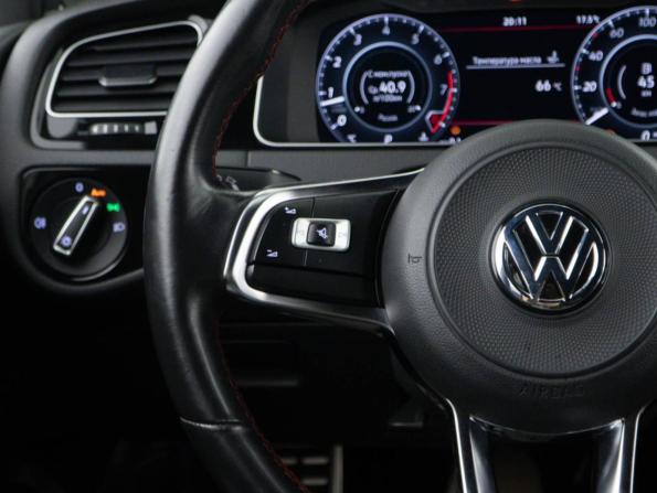 Volkswagen Golf GTI VII Рестайлинг с пробегом 2020 года, цена 2 945 055 рублей, 143139 км, хэтчбек, Автокод Объявления