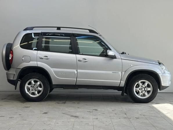 Chevrolet Niva I Рестайлинг с пробегом 2012 года, цена 400 000 рублей, 438614 км, внедорожник, Автокод Объявления
