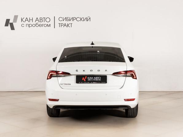 Skoda Octavia IV (A8) с пробегом 2021 года, цена 2 232 400 рублей, 82481 км, лифтбек, Автокод Объявления