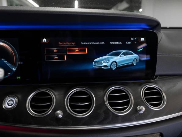 Mercedes-Benz E-Класс V (W213 S213 C238) Рестайлинг с пробегом 2021 года, цена 3 540 000 рублей, 165811 км, седан, Автокод Объявления