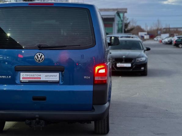 Volkswagen Caravelle T5 Рестайлинг с пробегом 2012 года, цена 1 979 000 рублей, 145057 км, минивэн, Автокод Объявления