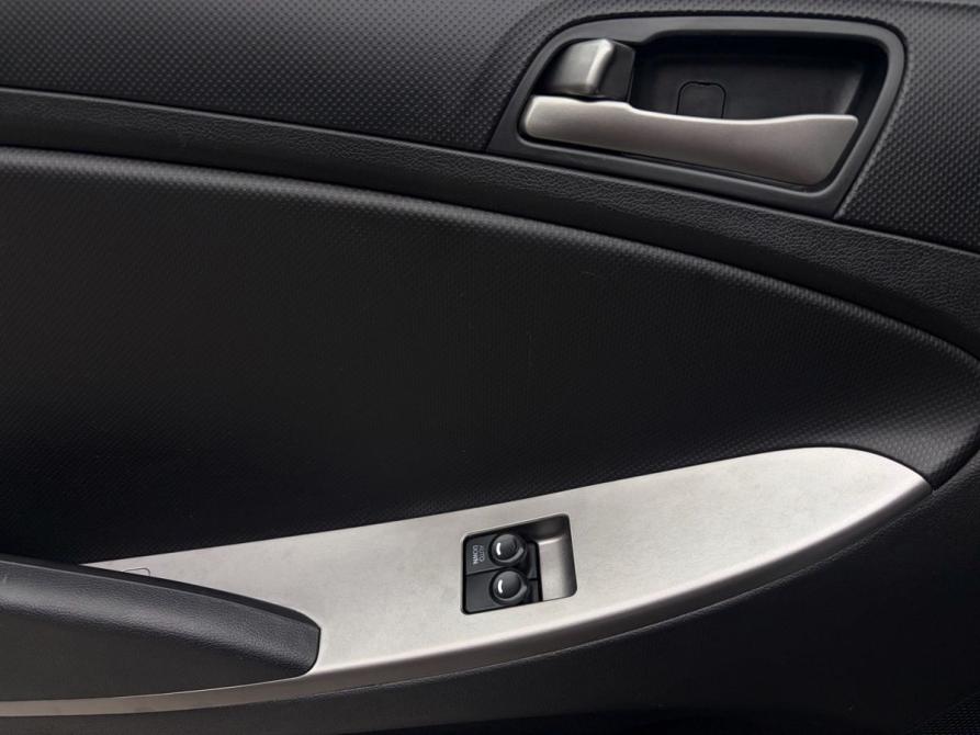 Hyundai Solaris I Рестайлинг Ростов-на-Дону  - изображение 7