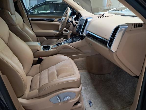 Porsche Cayenne II Рестайлинг (958) с пробегом 2017 года, цена 4 278 400 рублей, 169580 км, внедорожник, Автокод Объявления