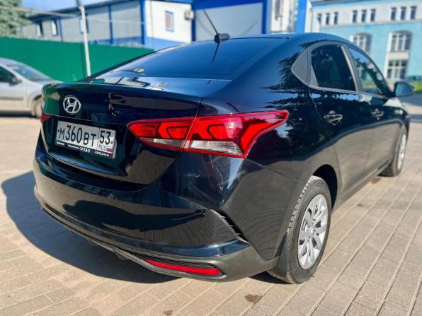 Hyundai Solaris II Рестайлинг с пробегом 2021 года, цена 1 299 000 рублей, 113000 км, седан, Автокод Объявления