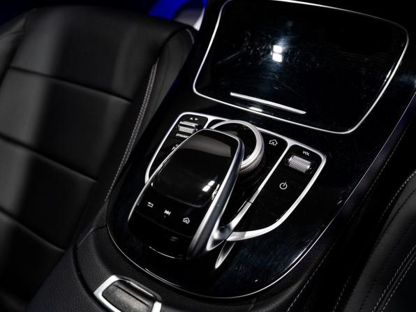 Mercedes-Benz E-Класс V (W213 S213 C238) с пробегом 2019 года, цена 2 650 000 рублей, 101900 км, седан, Автокод Объявления