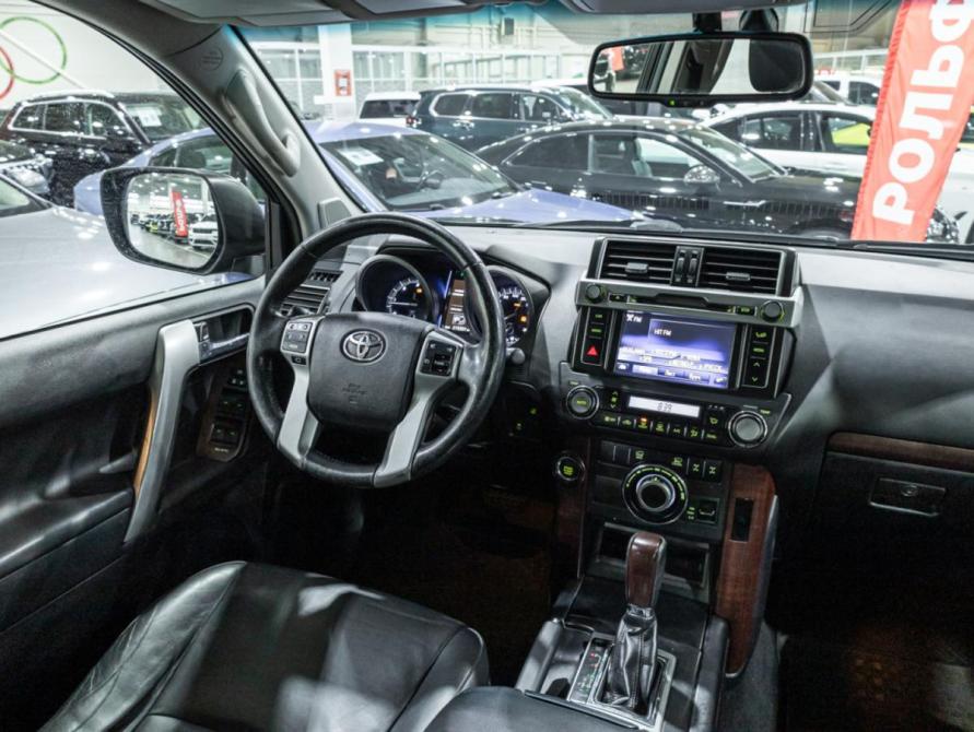 Toyota Land Cruiser Prado 150 Series Рестайлинг 1 Санкт-Петербург  - изображение 11