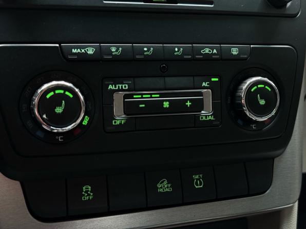 Skoda Yeti I с пробегом 2011 года, цена 1 099 000 рублей, 182059 км, внедорожник, Автокод Объявления
