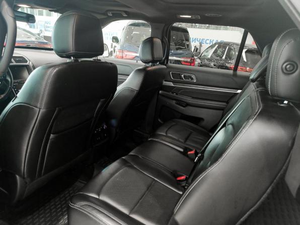 Ford Explorer V Рестайлинг с пробегом 2016 года, цена 2 890 000 рублей, 123000 км, внедорожник, Автокод Объявления