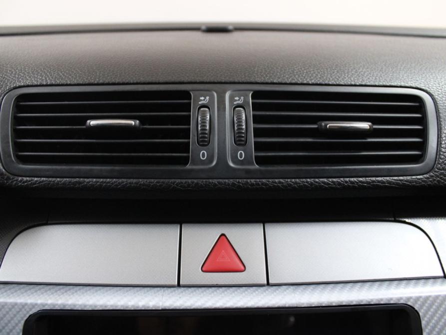 Volkswagen Passat B6 Старый Оскол  - изображение 18