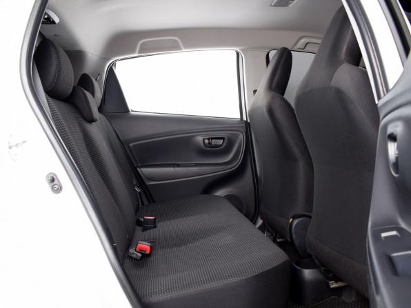 Toyota Vitz III (XP130) Рестайлинг 2 с пробегом 2017 года, цена 929 999 рублей, 67917 км, хэтчбек, Автокод Объявления