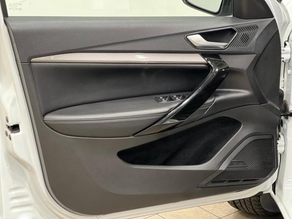Lada (ВАЗ) Vesta I Рестайлинг (NG) с пробегом 2024 года, цена 1 299 500 рублей, 50138 км, седан, Автокод Объявления