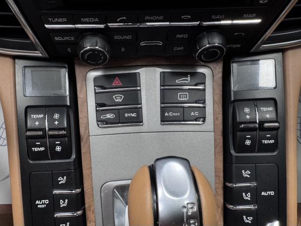 Porsche Panamera I Рестайлинг с пробегом 2013 года, цена 2 460 000 рублей, 171986 км, лифтбек, Автокод Объявления