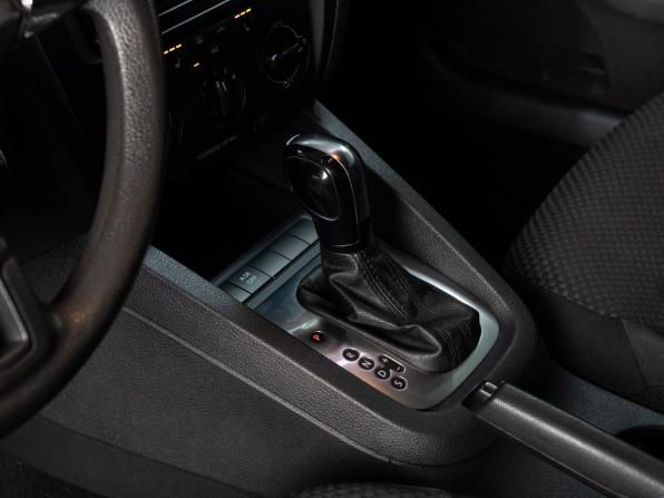 Volkswagen Jetta VI с пробегом 2013 года, цена 1 049 000 рублей, 210245 км, седан, Автокод Объявления