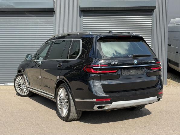 BMW X7 I (G07) Рестайлинг с пробегом 2025 года, цена 13 890 000 рублей, 11000 км, внедорожник, Автокод Объявления