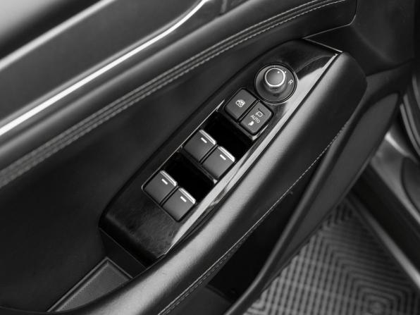 Mazda 6 III (GJ) Рестайлинг 2 с пробегом 2021 года, цена 2 890 000 рублей, 94389 км, седан, Автокод Объявления