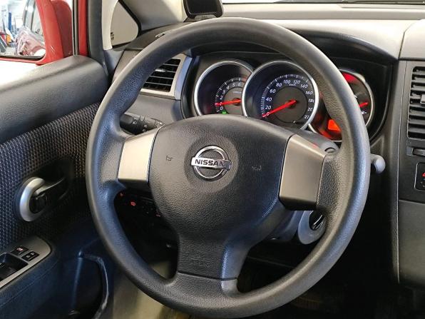 Nissan Tiida I Рестайлинг с пробегом 2012 года, цена 829 000 рублей, 116199 км, хэтчбек, Автокод Объявления