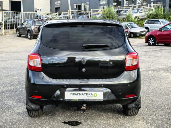 Renault Sandero II с пробегом 2015 года, цена 579 000 рублей, 188000 км, хэтчбек, Автокод Объявления