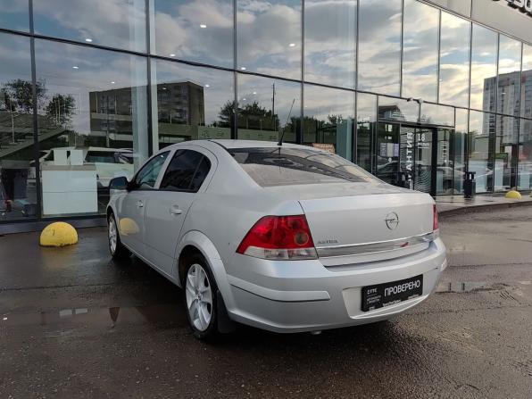 Opel Astra H Рестайлинг с пробегом 2014 года, цена 512 000 рублей, 140524 км, седан, Автокод Объявления