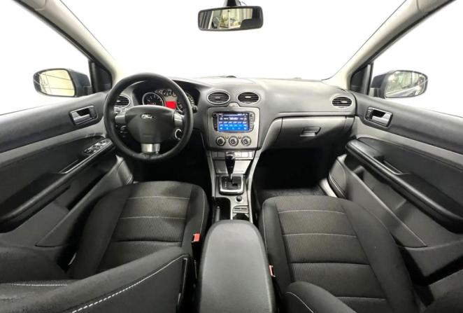 Ford Focus II Рестайлинг с пробегом 2010 года, цена 750 000 рублей, 174471 км, седан, Автокод Объявления