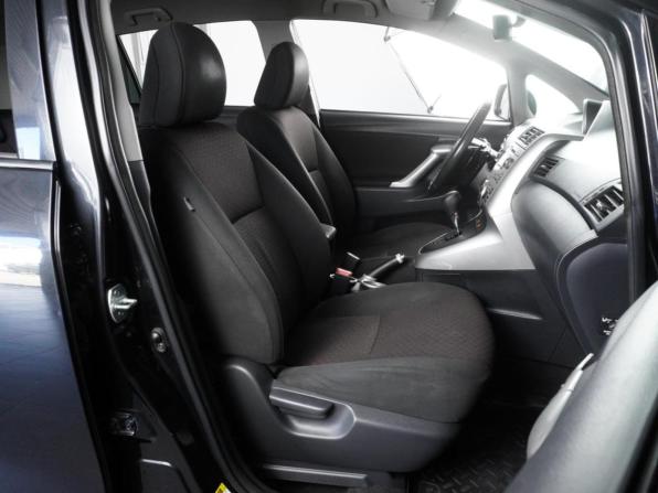 Toyota Verso I с пробегом 2011 года, цена 1 079 000 рублей, 147213 км, компактвэн, Автокод Объявления