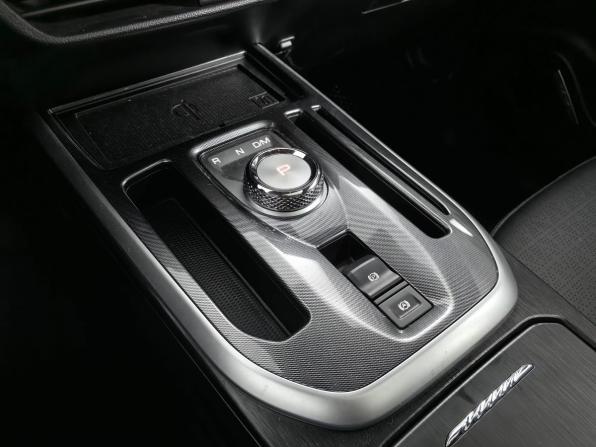 Haval Jolion I Рестайлинг с пробегом 2025 года, цена 2 404 000 рублей, 10144 км, внедорожник, Автокод Объявления