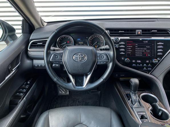Toyota Camry VIII (XV70) с пробегом 2018 года, цена 2 598 000 рублей, 76000 км, седан, Автокод Объявления