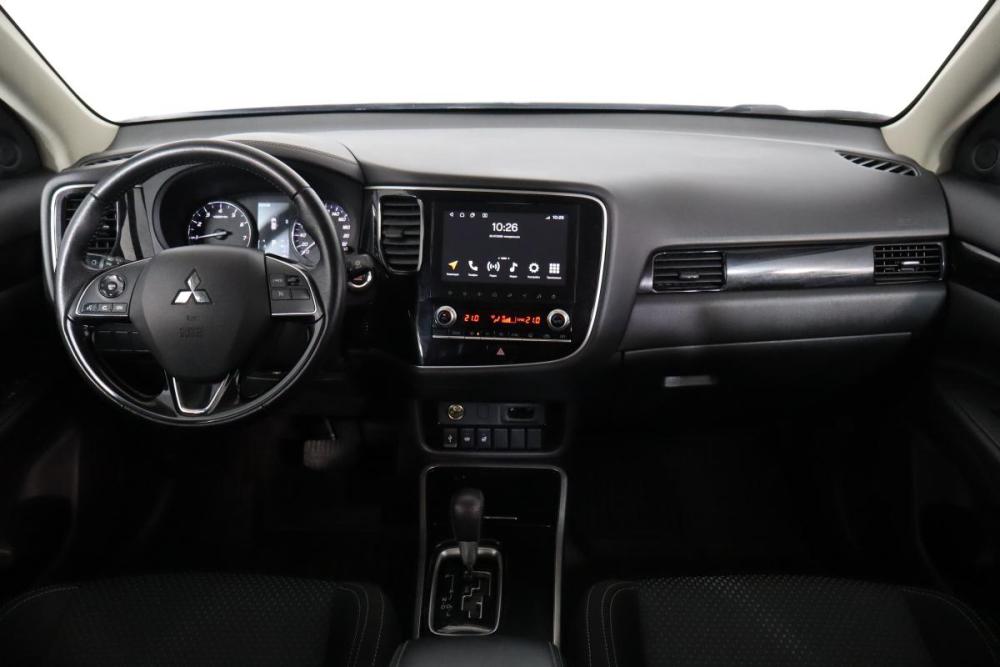 Mitsubishi Outlander III Рестайлинг 3 Санкт-Петербург  - изображение 9