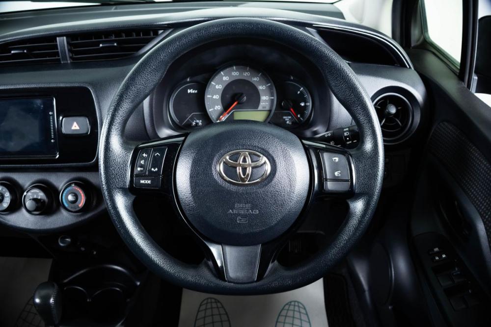 Toyota Vitz III (XP130) Рестайлинг 2 Пермь  - изображение 15