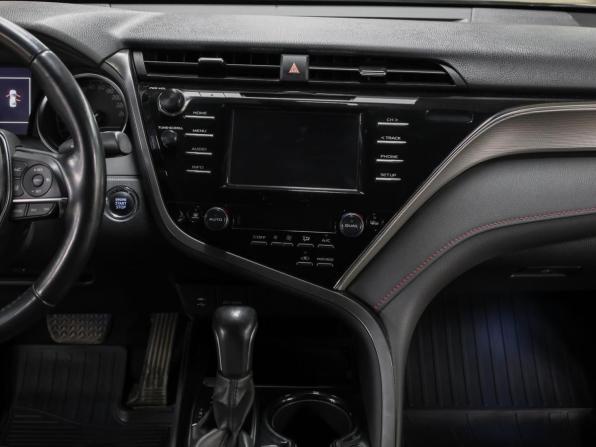 Toyota Camry VIII (XV70) с пробегом 2021 года, цена 2 598 000 рублей, 149650 км, седан, Автокод Объявления