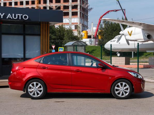 Hyundai Solaris I с пробегом 2012 года, цена 800 000 рублей, 230299 км, седан, Автокод Объявления