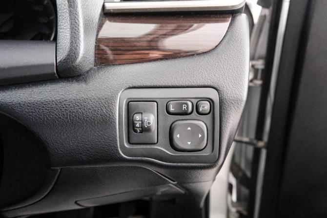 Toyota Premio II (T26) Рестайлинг 2 с пробегом 2017 года, цена 1 749 000 рублей, 90300 км, седан, Автокод Объявления