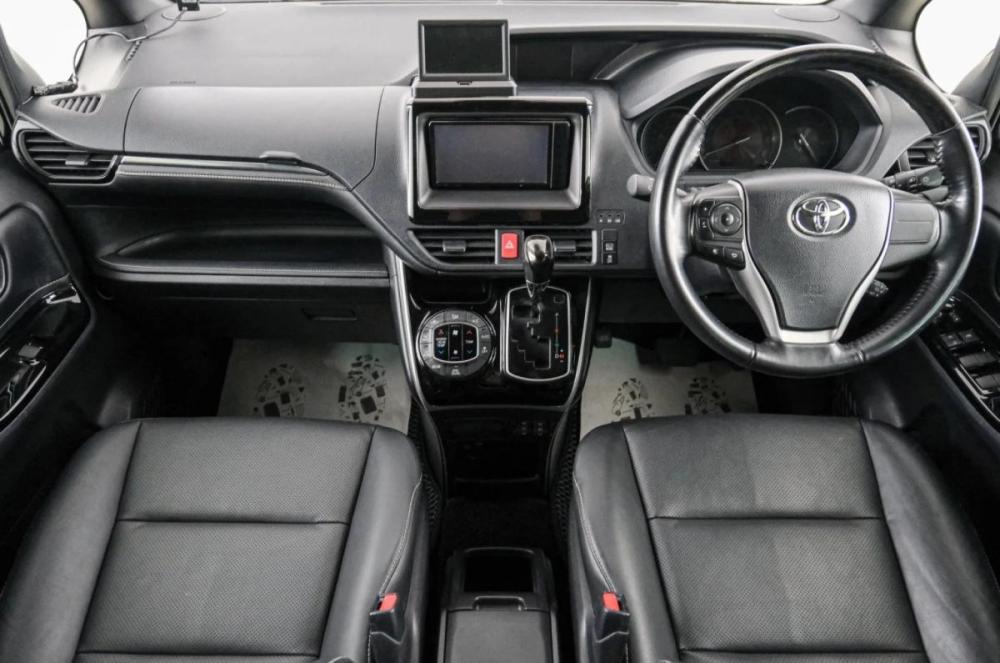 Toyota Esquire I Рестайлинг Красноярск  - изображение 11