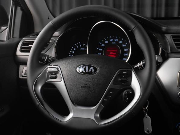 Kia Rio III Рестайлинг с пробегом 2016 года, цена 969 000 рублей, 175248 км, хэтчбек, Автокод Объявления