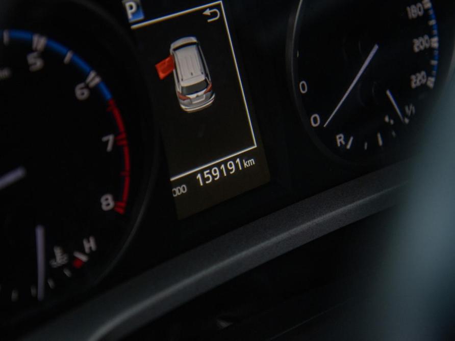 Toyota RAV4 IV (XA40) Рестайлинг Москва  - изображение 9
