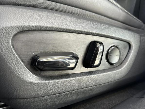 Lexus RX V с пробегом 2022 года, цена 8 288 000 рублей, 27884 км, внедорожник, Автокод Объявления
