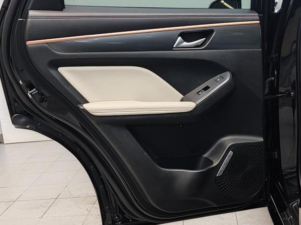 Haval Jolion I с пробегом 2023 года, цена 2 095 000 рублей, 48900 км, внедорожник, Автокод Объявления