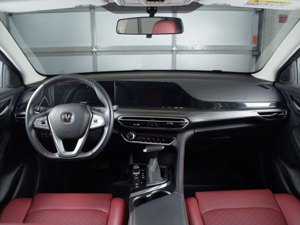 Changan Eado Plus с пробегом 2023 года, цена 1 499 999 рублей, 43379 км, седан, Автокод Объявления