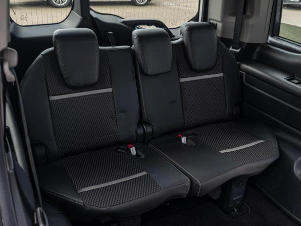 Honda Stepwgn V с пробегом 2015 года, цена 2 170 000 рублей, 114052 км, минивэн, Автокод Объявления