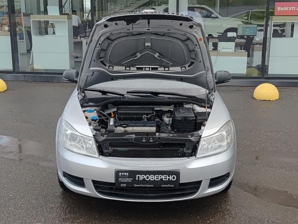 Skoda Octavia II (A5) Рестайлинг с пробегом 2011 года, цена 699 000 рублей, 95243 км, лифтбек, Автокод Объявления