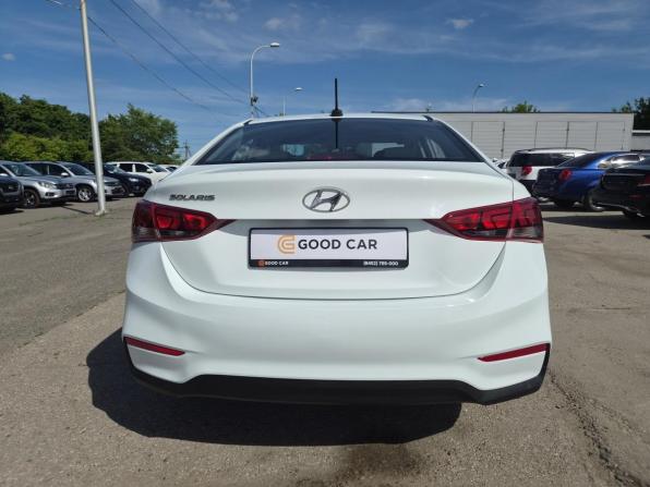 Hyundai Solaris II с пробегом 2017 года, цена 1 160 000 рублей, 161628 км, седан, Автокод Объявления