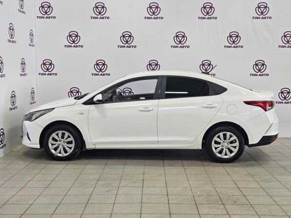 Hyundai Solaris II Рестайлинг с пробегом 2021 года, цена 1 161 000 рублей, 156579 км, седан, Автокод Объявления