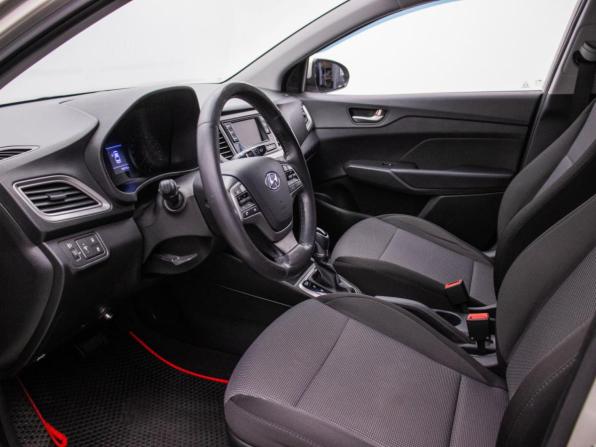 Hyundai Solaris II с пробегом 2019 года, цена 1 380 000 рублей, 108214 км, седан, Автокод Объявления