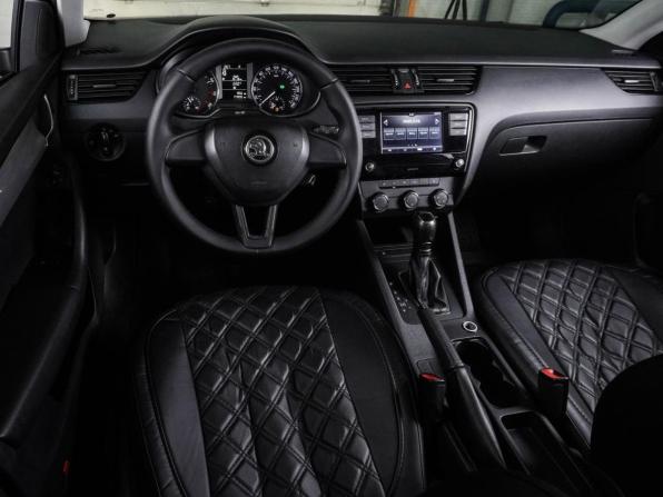 Skoda Octavia III (A7) Рестайлинг с пробегом 2017 года, цена 1 179 000 рублей, 174995 км, лифтбек, Автокод Объявления